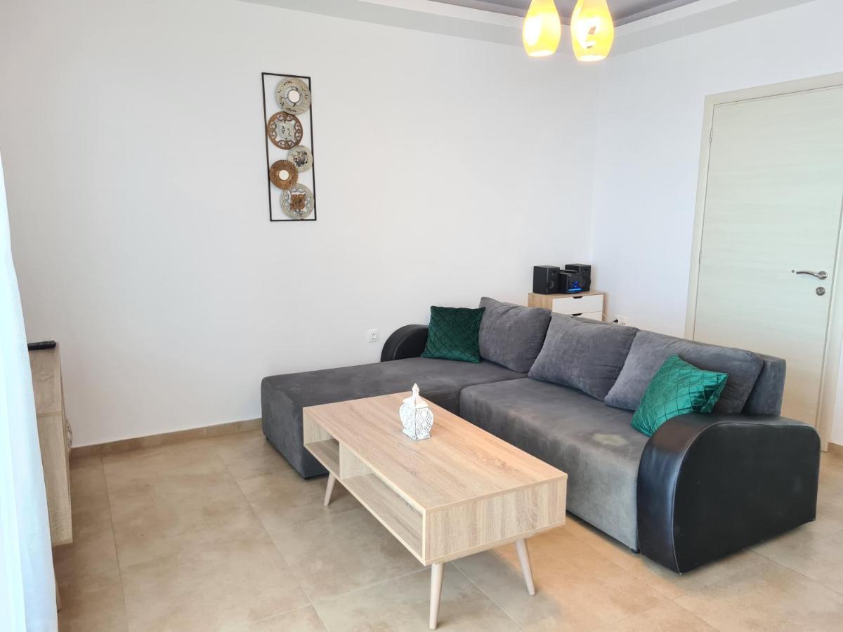 Bella Mare Luxury Apartments Kalamaki  Luaran gambar