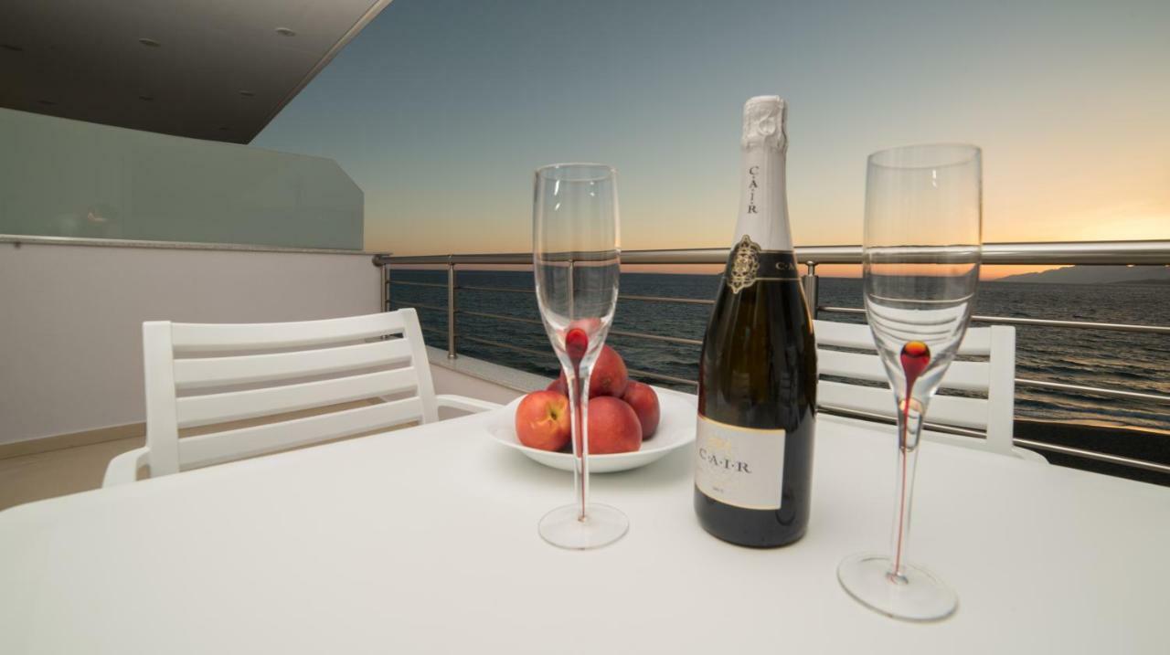 Bella Mare Luxury Apartments Kalamaki  Luaran gambar