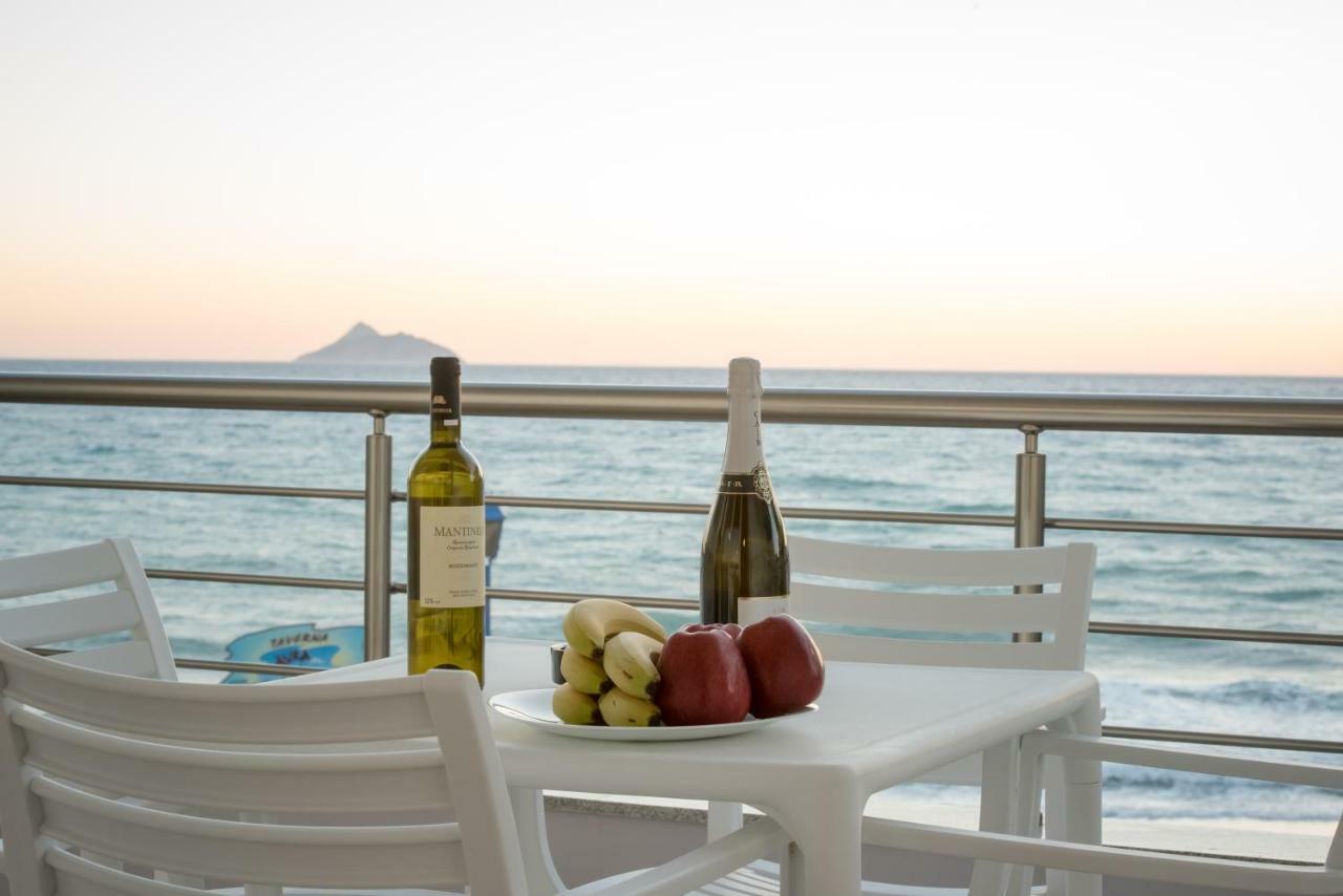 Bella Mare Luxury Apartments Kalamaki  Luaran gambar