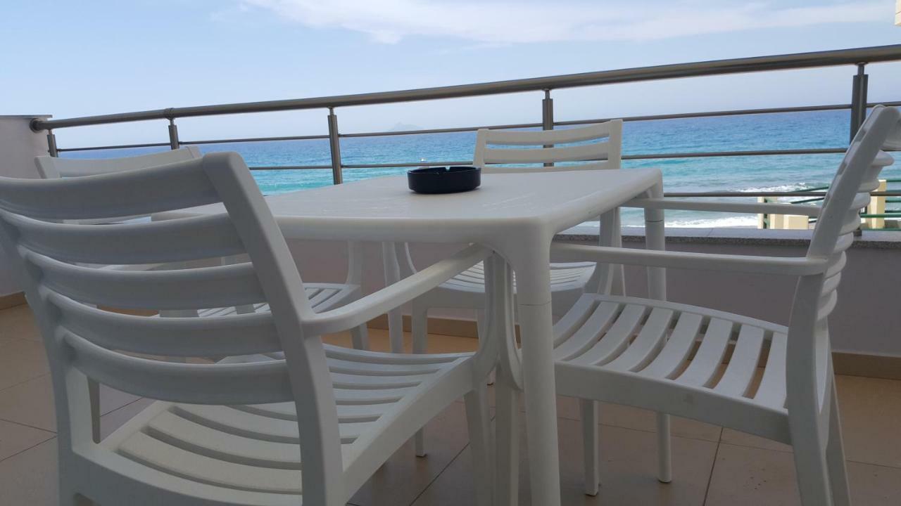 Bella Mare Luxury Apartments Kalamaki  Luaran gambar